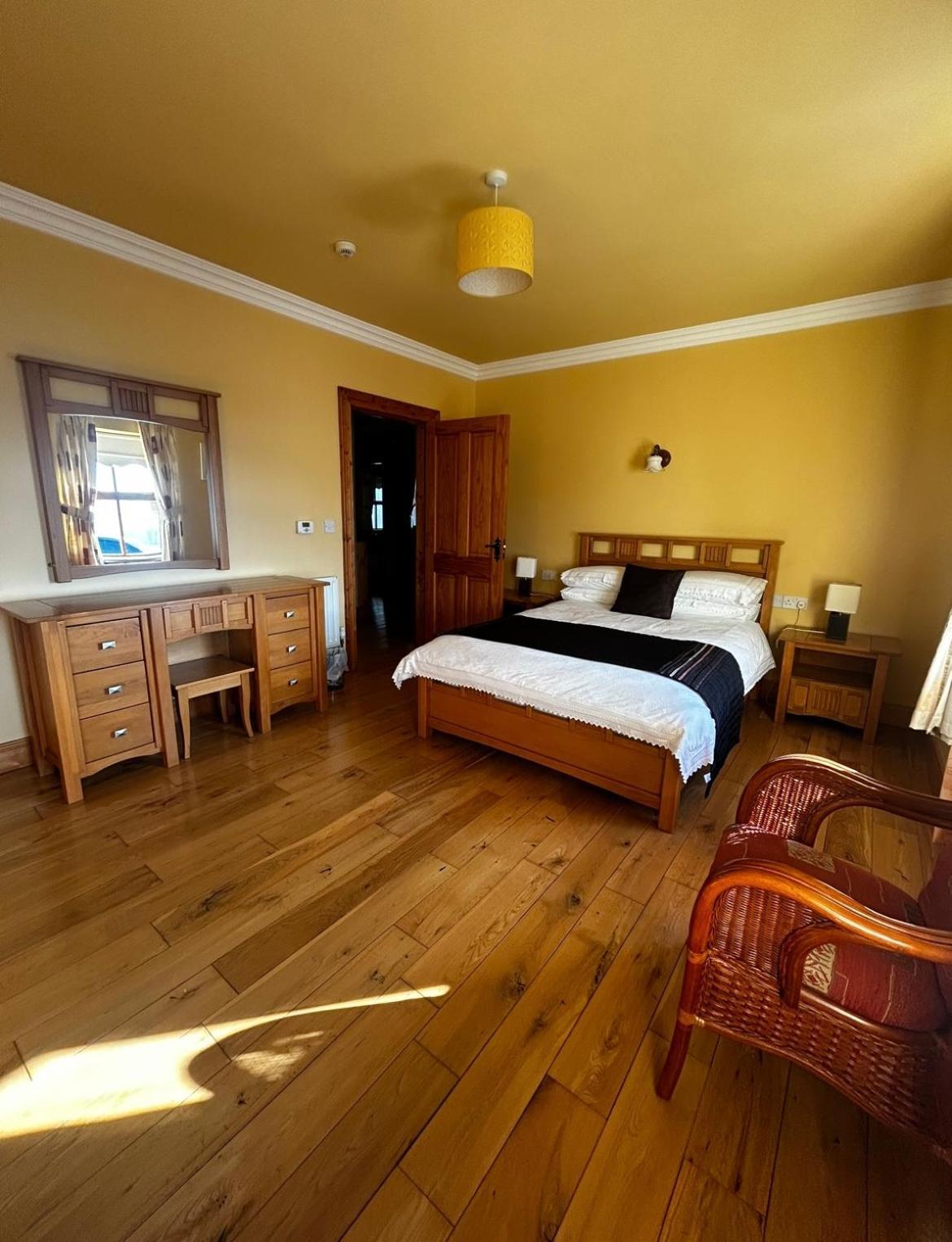 Yewwood Cottage 뉴리 외부 사진