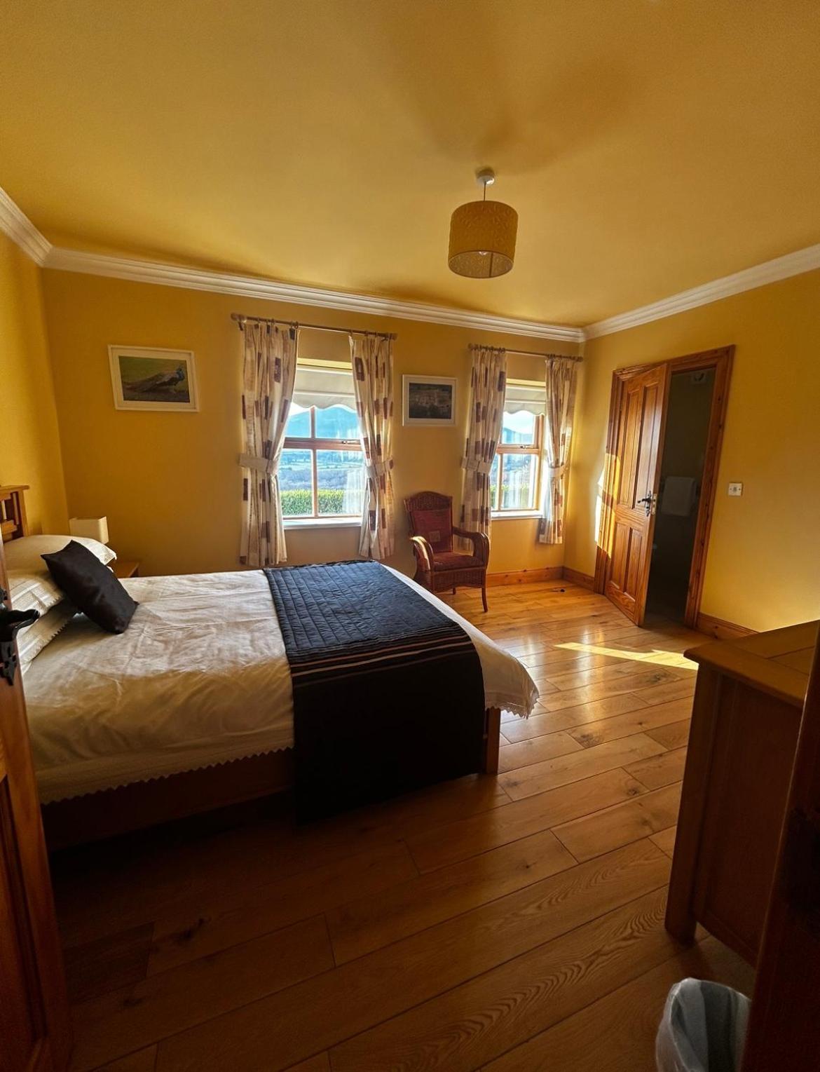 Yewwood Cottage 뉴리 외부 사진