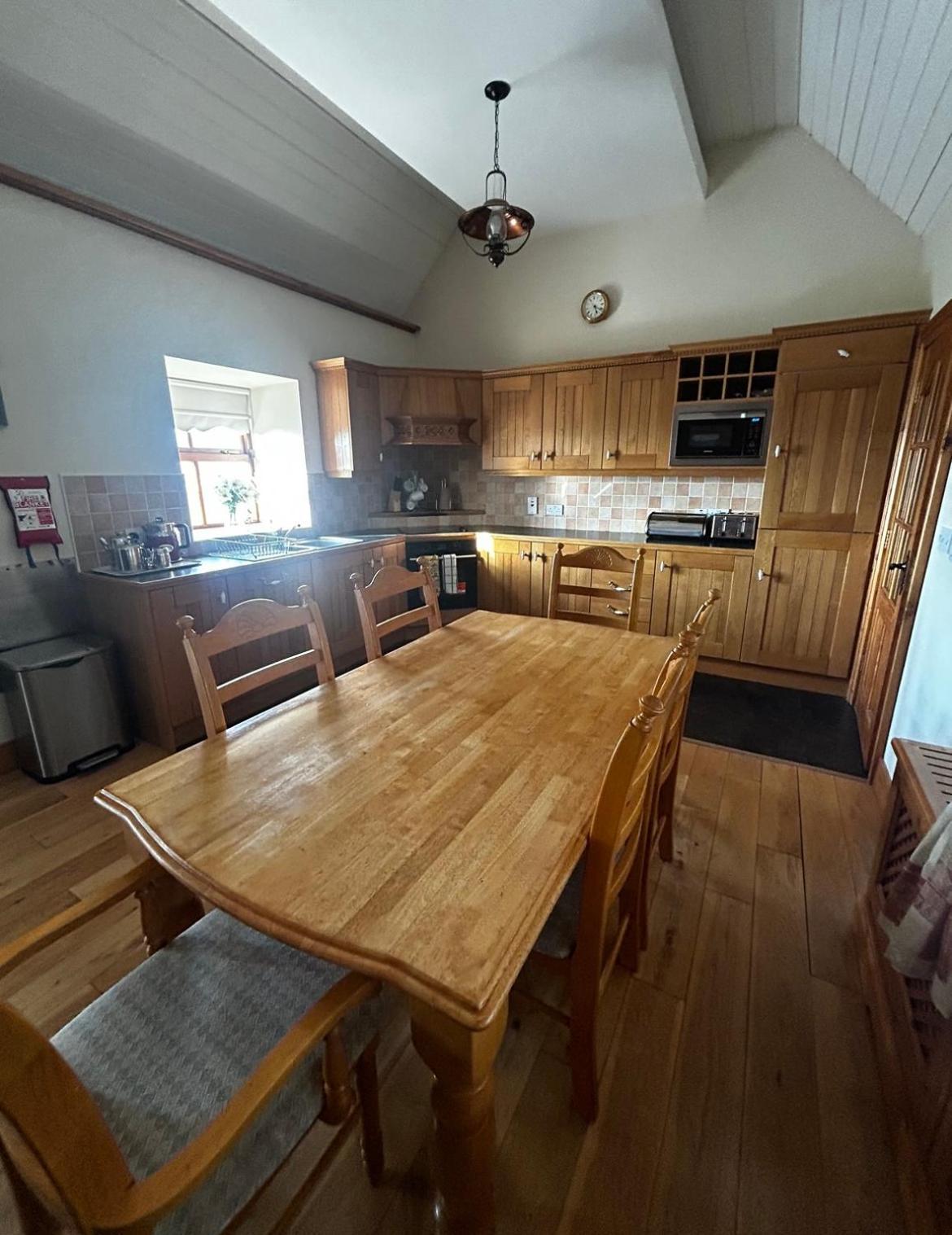 Yewwood Cottage 뉴리 외부 사진